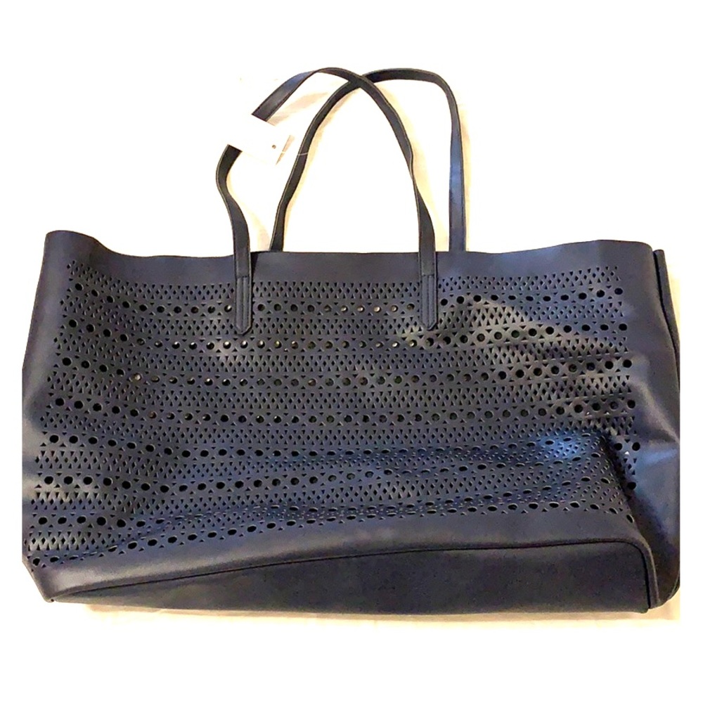 Laser cut tote